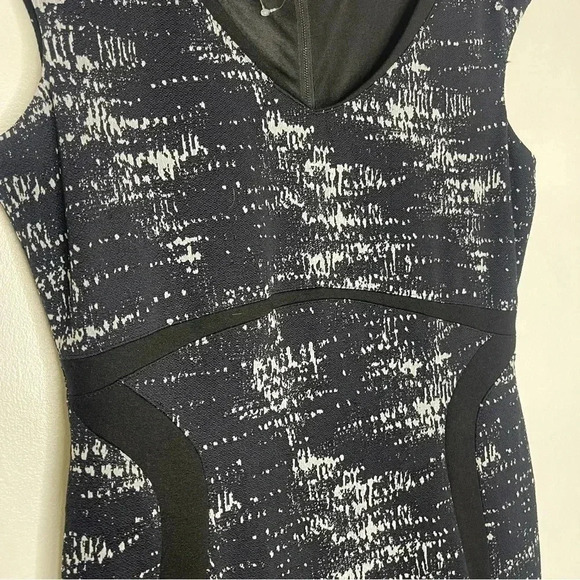 Kay Unger Sheath Black Splatter Cap Sleeve Dress Size 10 - Picture 4 of 6